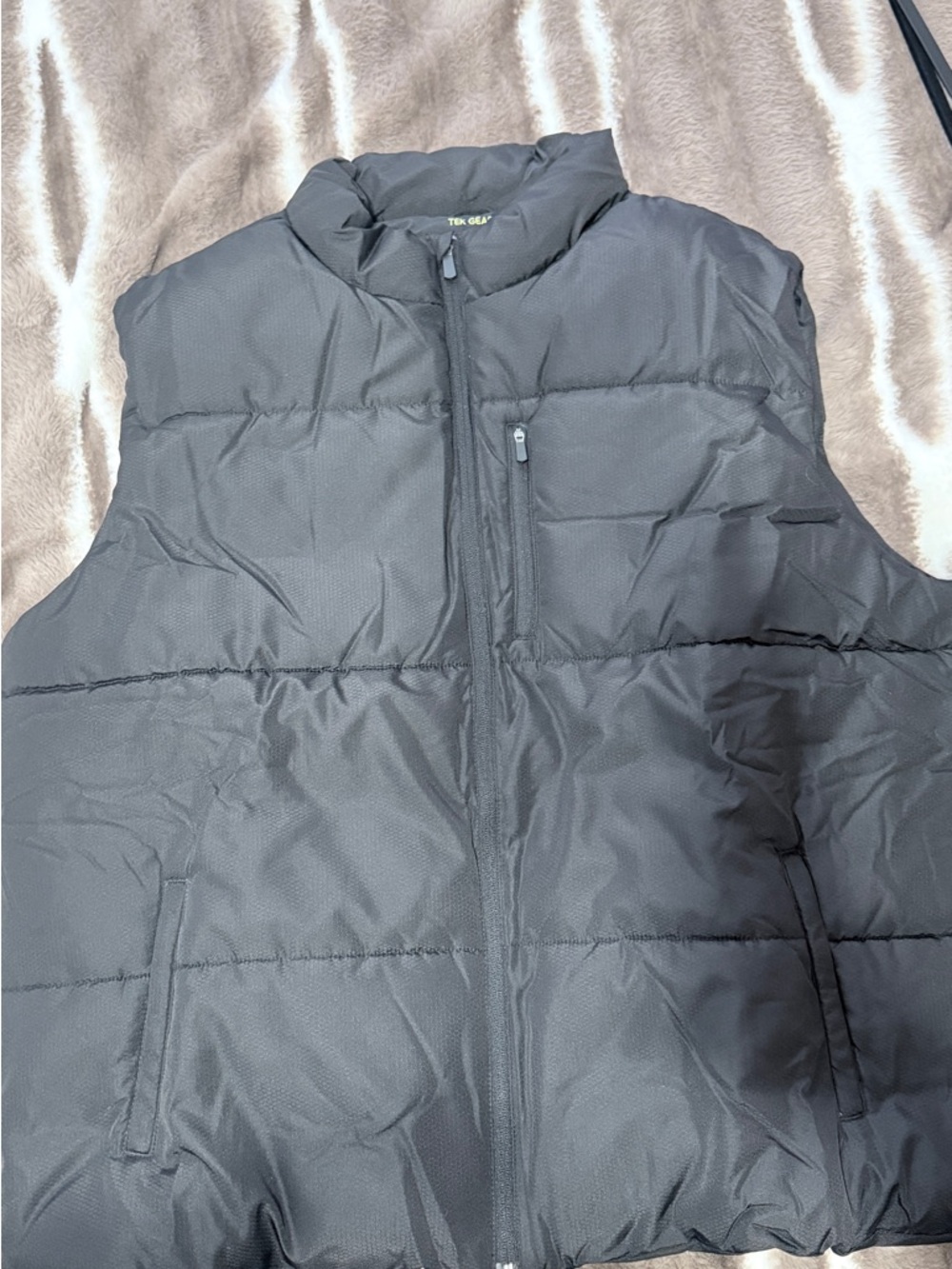 tek gear Black Quilted Puffer Vest with Zip Pockets